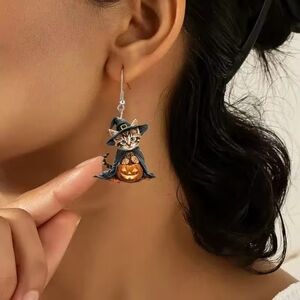 Cute Halloween Cat Witch Earrings – Acrylic Pumpkin Design
